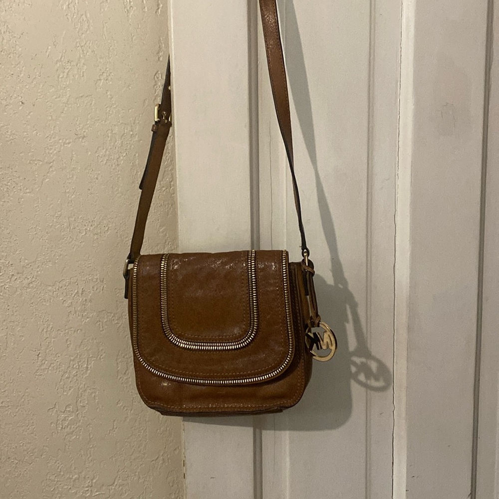 Great Michael Kors Cross Body bag!!